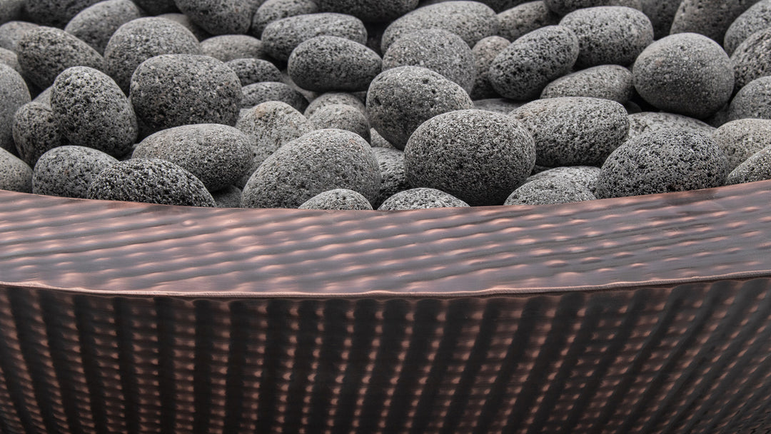 Brasero de cobre Cazo de 48″ para exteriores Plus, con repisa estrecha