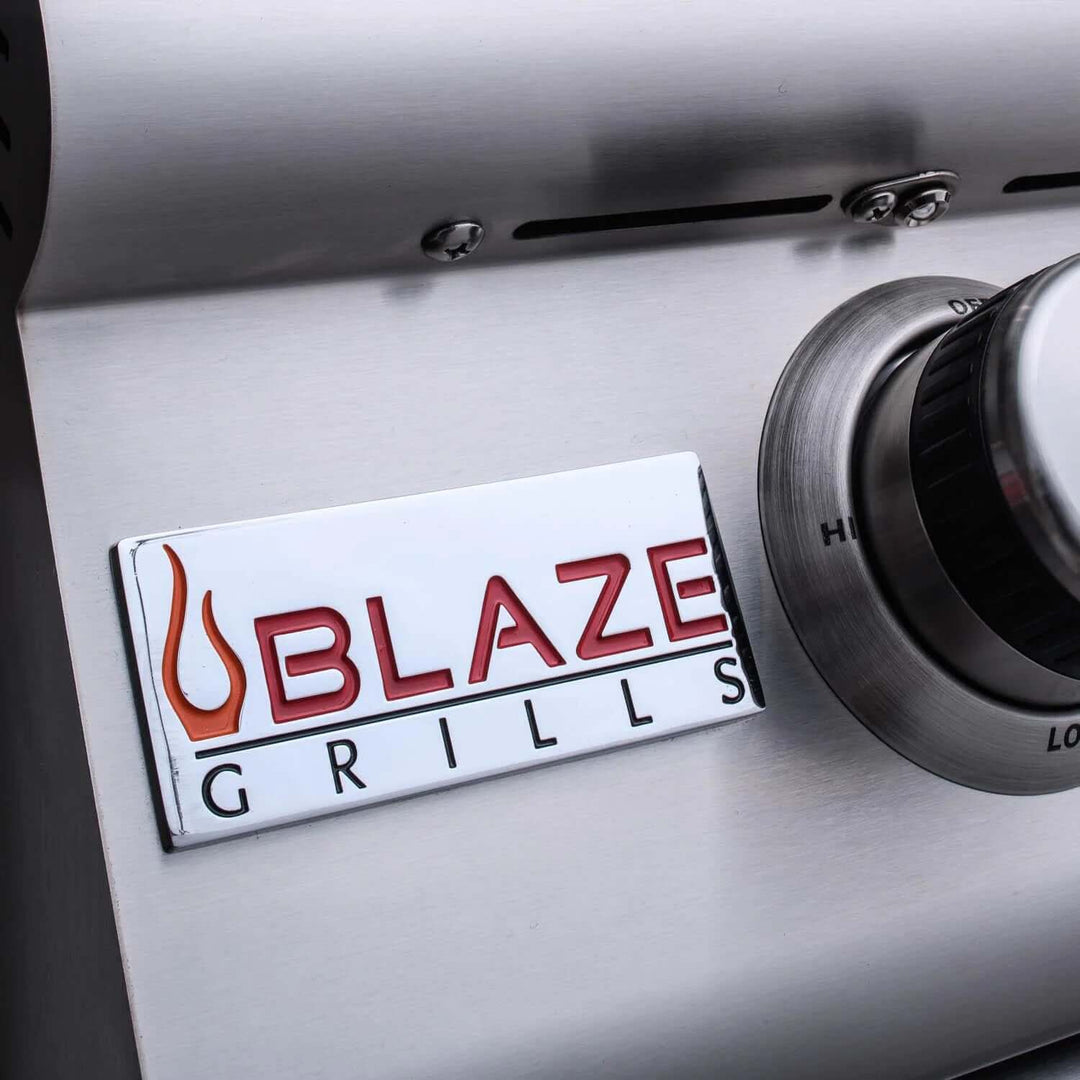 Parrilla independiente premium LTE Blaze de 40 pulgadas y 5 quemadores con quemador infrarrojo trasero y luces de parrilla - BLZ-5LTE2-NG/LP