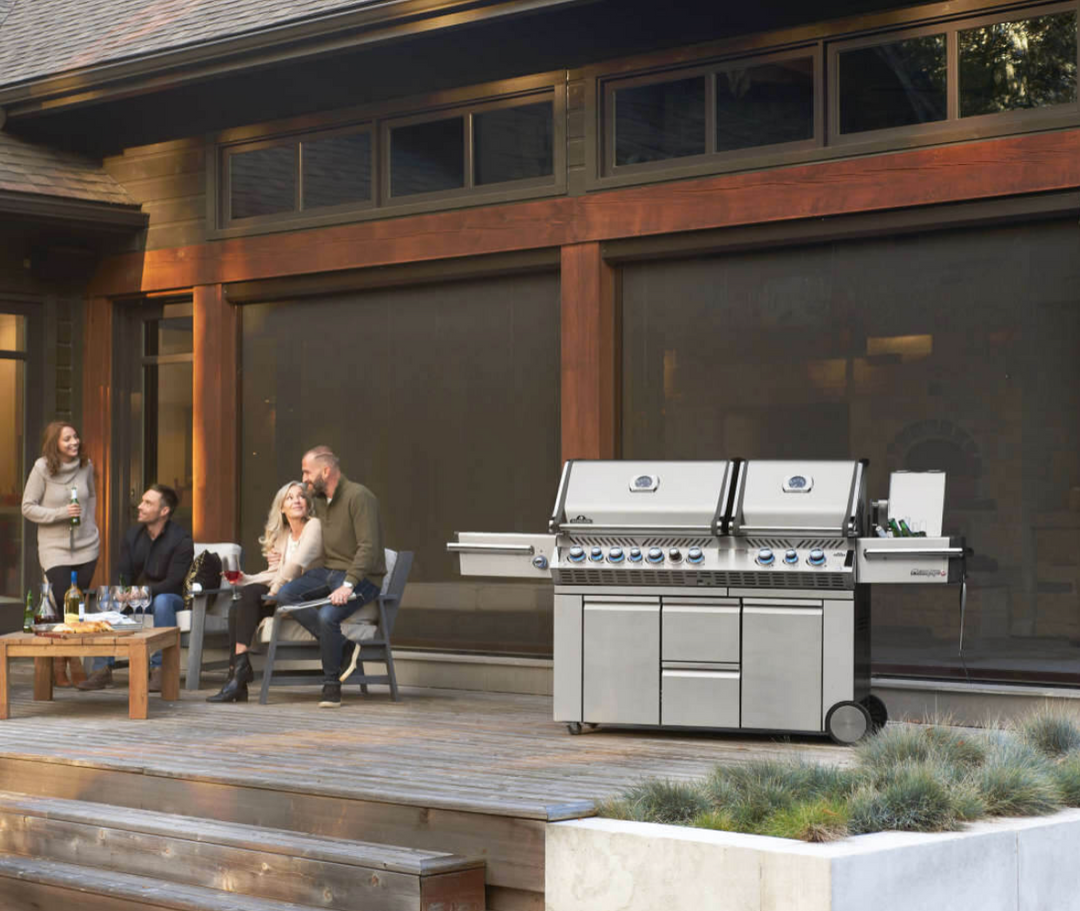 Napoleon Prestige Pro 825with Side Burner, Infrared Rear & Bottom Burner