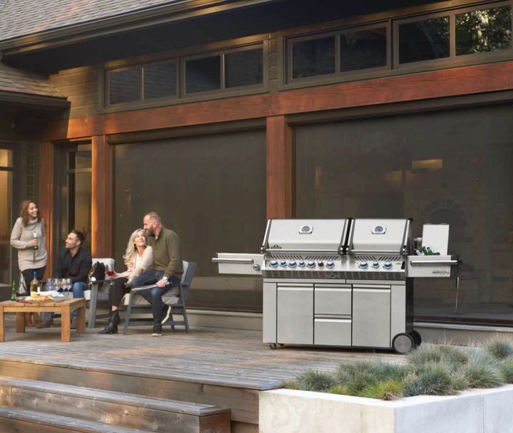 Napoleon Prestige Pro 825with Side Burner, Infrared Rear & Bottom Burner