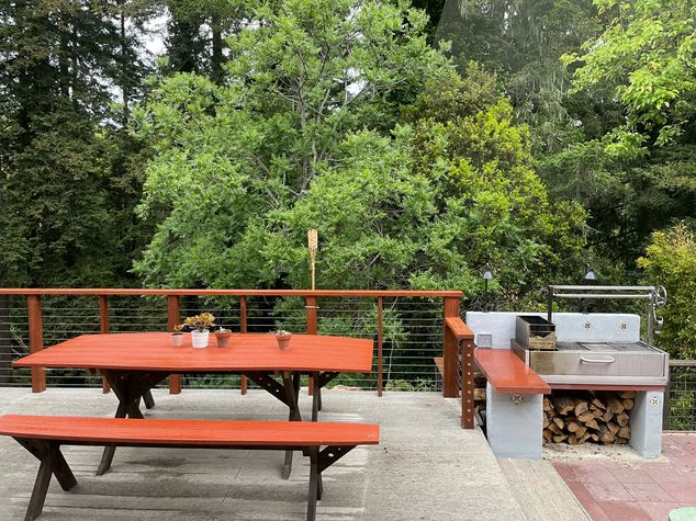 Tagwood Built-In Santa Maria Style Grill (557 sq. in.)