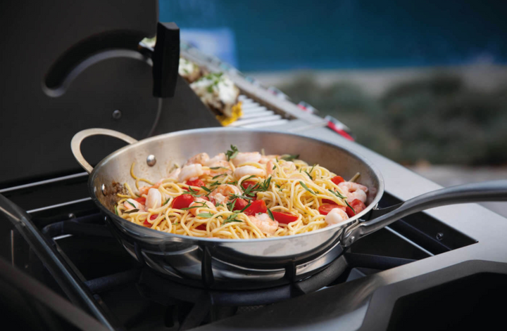 Napoleon Prestige Pro 825with Side Burner, Infrared Rear & Bottom Burner