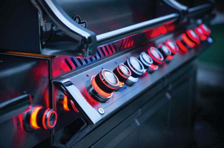 Napoleon Prestige Pro 825with Side Burner, Infrared Rear & Bottom Burner