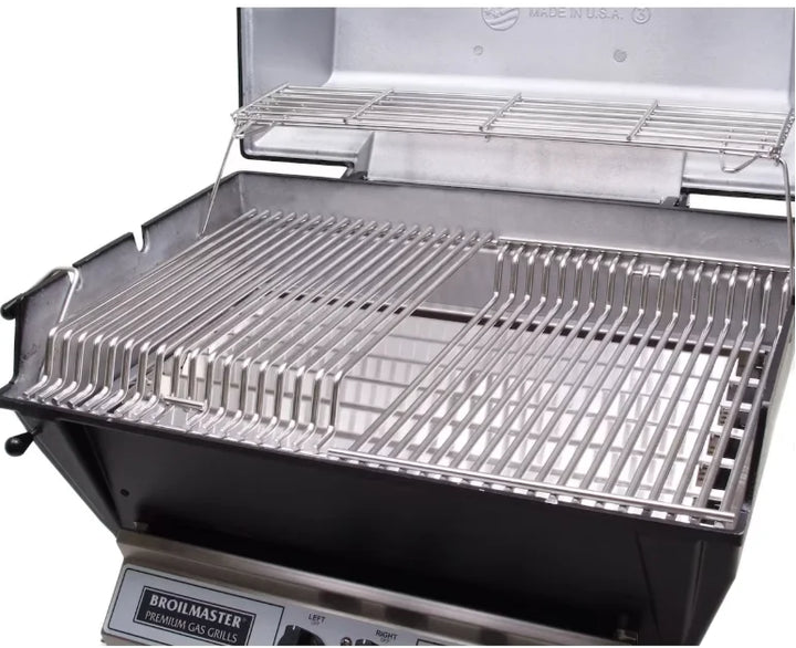 Broilmaster Premium Series Package With In-Ground Post, featuring heavy-duty cast aluminum construction, stainless steel bow tie burner delivering 40,000 BTUs, multi-level cooking grids and retract-a-rack for versatile cooking options.