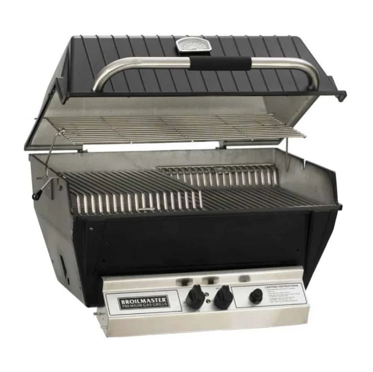 Broilmaster Premium P3XF Gas Grill with Flare Buster Flavor Enhancers, featuring heavy-duty cast aluminum construction, 40,000 BTU Bow Tie Burner, and multi-level stainless steel cooking grids.