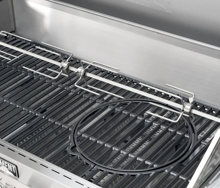 Monument Grills "D605 Pro" Gas Grill - Denali Series