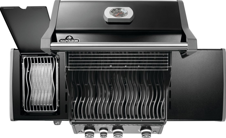 Napoleon Rogue® PRO 425 SIB with Premium Black Finish