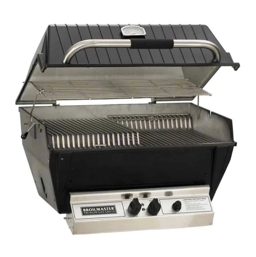 Broilmaster Premium Gas Grill P4XF with Flare Busters Flavor Enhancers, compact high-performance grilling for small to medium gatherings.