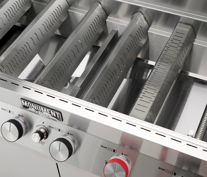 Monument Grills "D605 Pro" Gas Grill - Denali Series