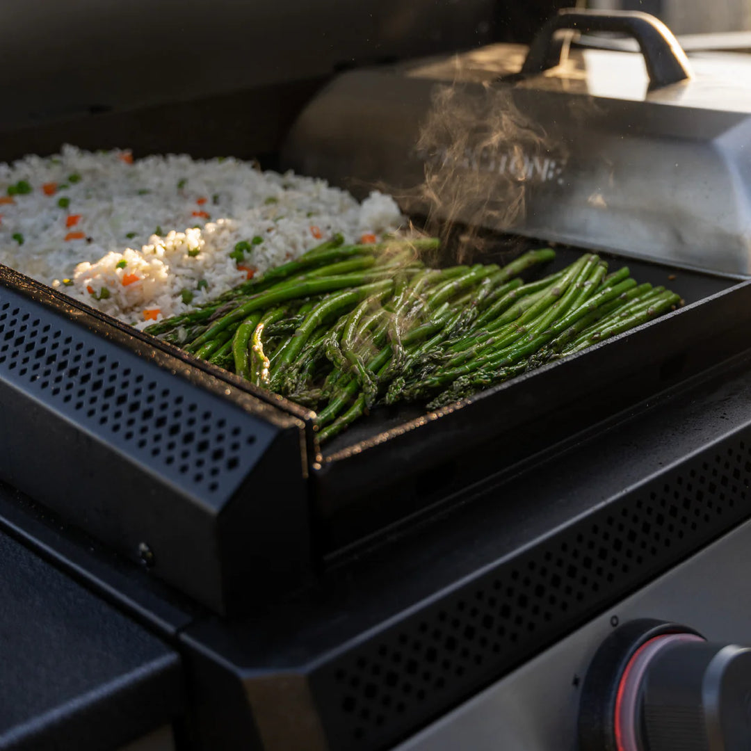 Blackstone 28" Premium Built in Griddle w/hood