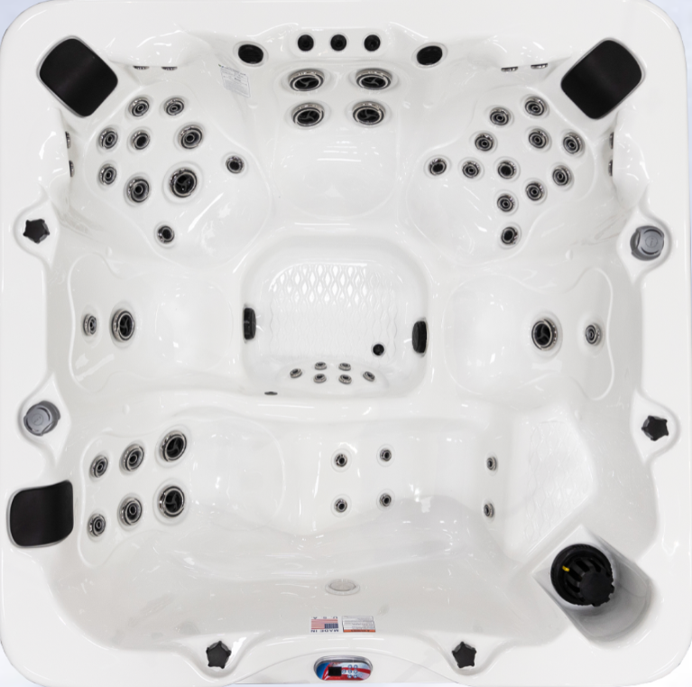 American Spas 6-Person Lounger with 56 Jets
