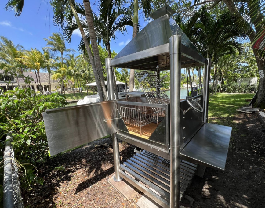 Tagwood "The Beast On Steroids" Santa Maria Style Grill – 304 Stainless Steel