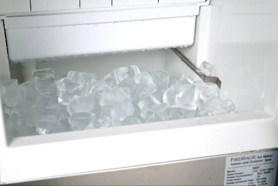 Fire Magic 15" Stainless Steel Outdoor Ice Maker