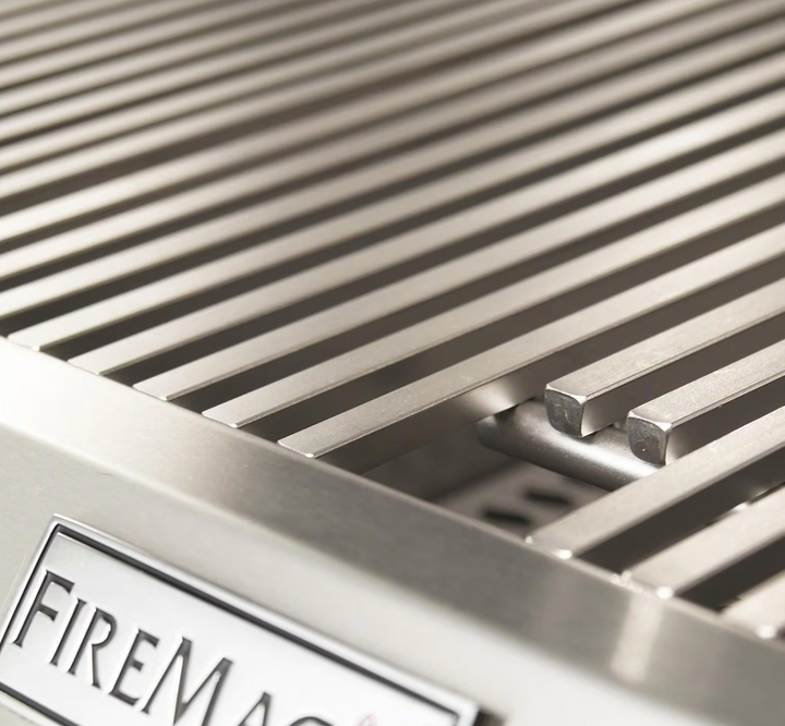 Fire Magic Aurora A830i Built-In Gas & Charcoal Combo Grill