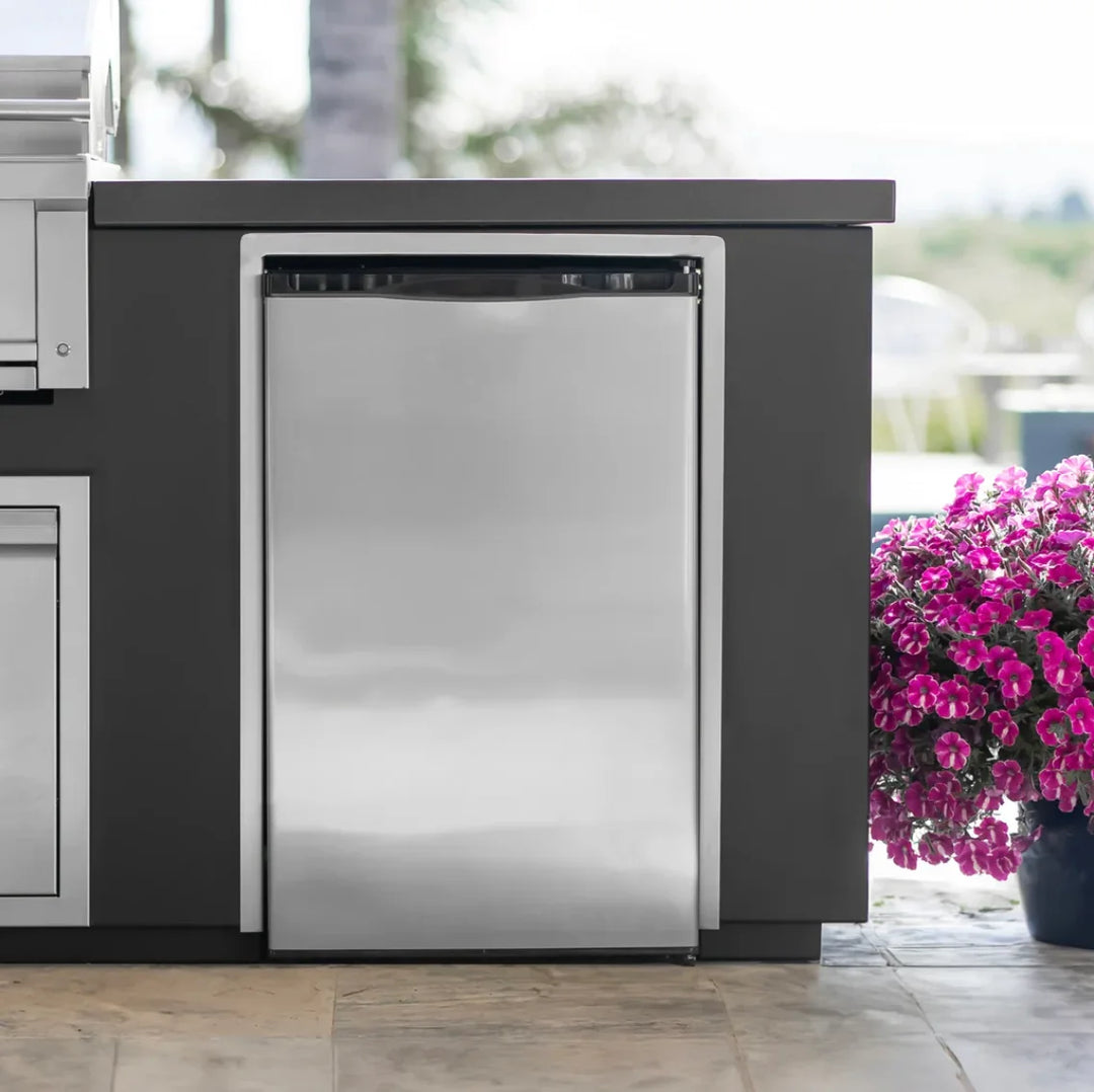 Videl USA Stainless Steel Compact Refrigerator (4.5 CU. FT.) - Outdoor-Ready Appliance for Covered Patios or Semi-Enclosed Spaces with Spacious Storage and Adjustable Temperature Control