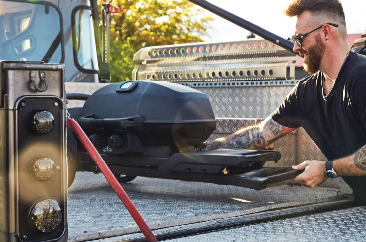 Napoleon Phantom TravelQ® PRO 285 Portable Gas Grill with Scissor Cart