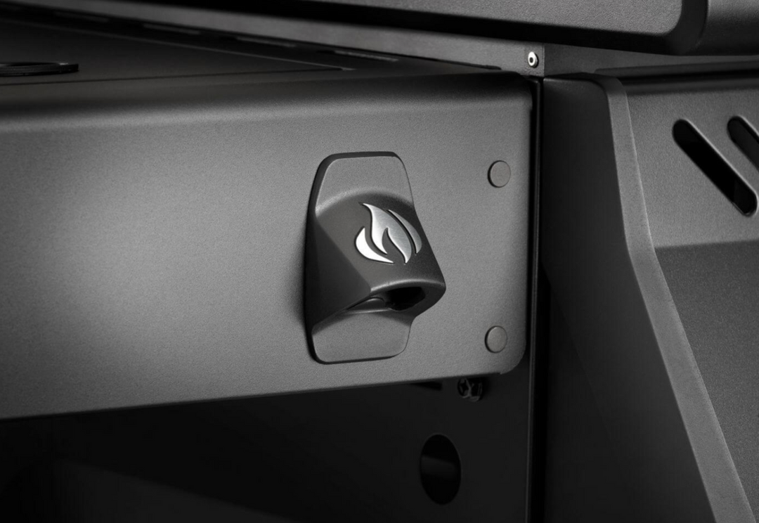 Napoleon Rogue® PRO Phantom 30 Inch Griddle