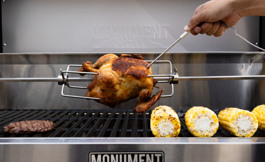 Monument Grills "D605 Pro" Gas Grill - Denali Series