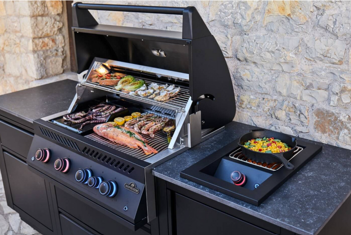 OASIS® 301 Outdoor Kitchen Island with Built-In 700 Series 32" Gas Grill