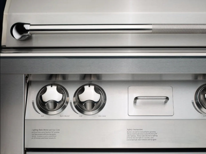 Vintage 30-Inch Built-In Gas Grill: A compact luxury grill made from polished stainless steel, featuring two 27,500 BTU burners, infrared rotisserie burner, and smoker burner for searing, roasting, smoking, or grilling with ease.