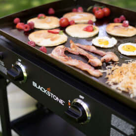 Blackstone- 28" Griddle Cooking Station- 1517 - CozeeFlames.com