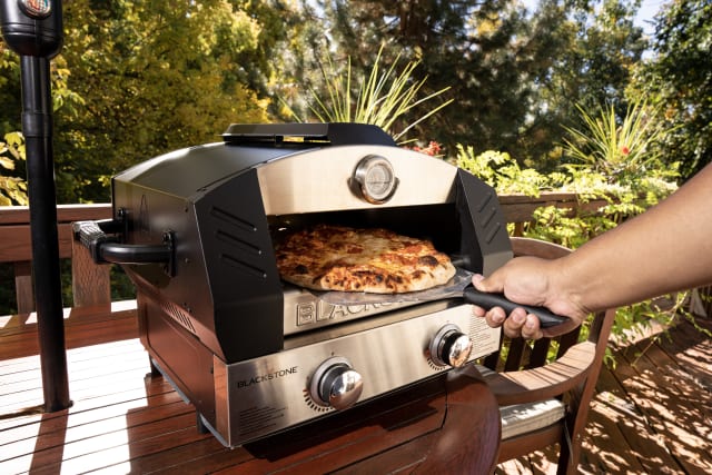 Blackstone Portable Pizza Oven - 6964 - CozeeFlames.com