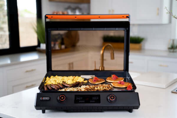 Blackstone 22" Electric Tabletop Griddle- 8001 - CozeeFlames.com